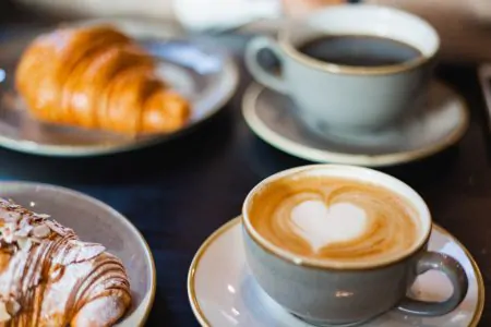 Explore o Sabor do Café: Indicações de Cafeterias no Microcentro em Buenos Aires!