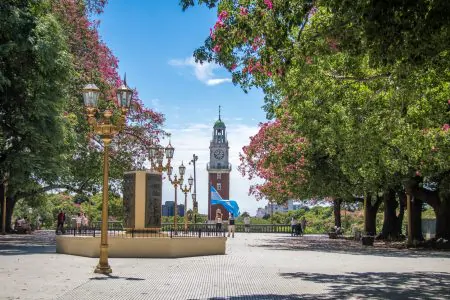 Recarregue as Energias: Explore os Melhores Parques e Praças para relaxar na Cidade!