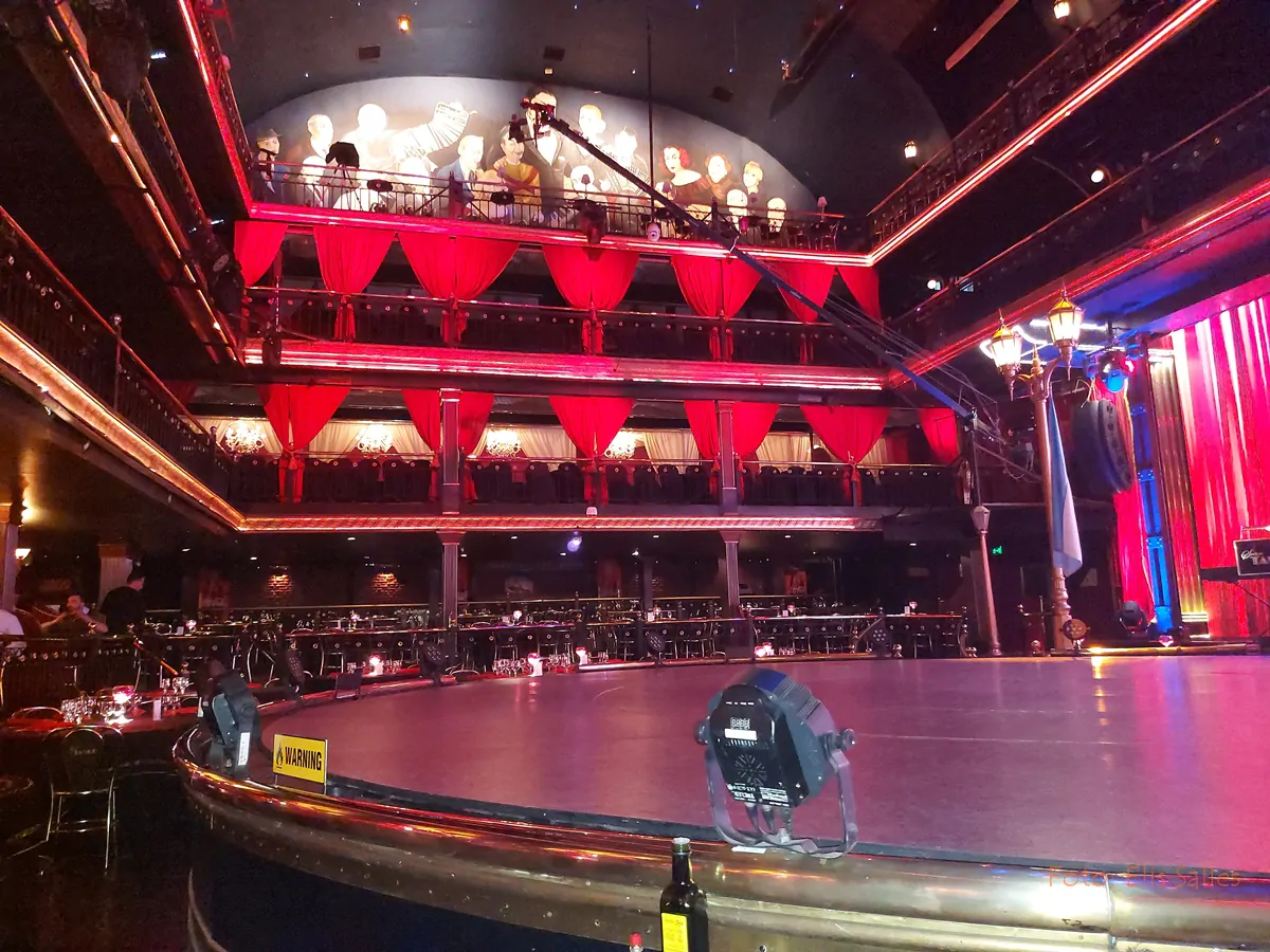 Señor Tango – Cena Show VIP + Transporte